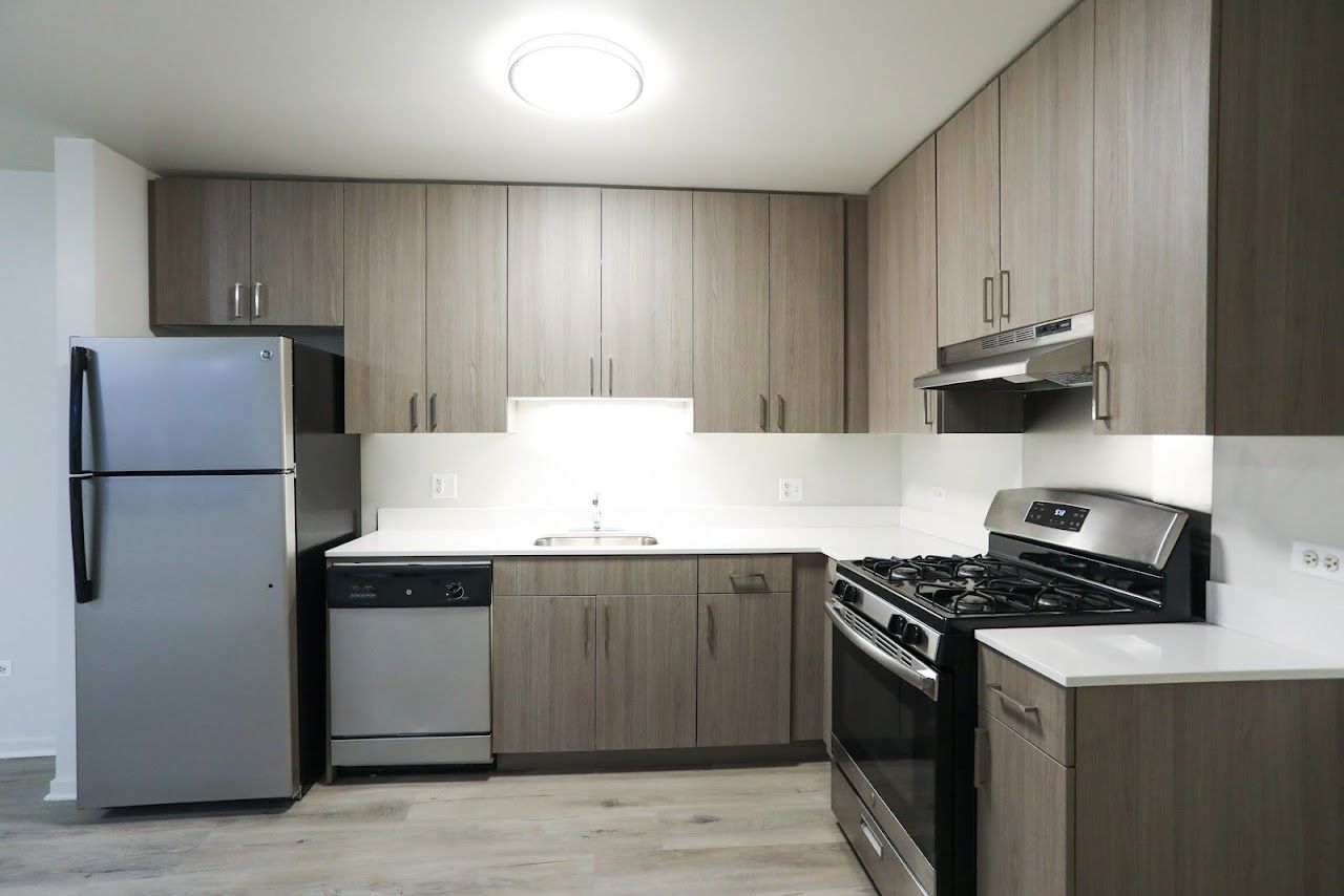 Photo of ROOSEVELT SQUARE I. Affordable housing located at 1222 W ROOSEVELT RD CHICAGO, IL 60608