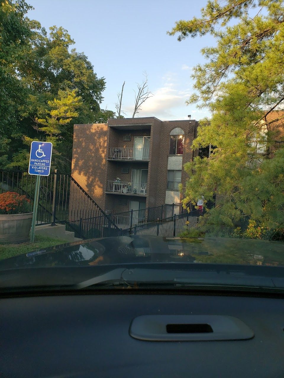 Photo of RAVENWOOD APTS at 2220 WESTWOOD NORTHERN BLVD CINCINNATI, OH 45225