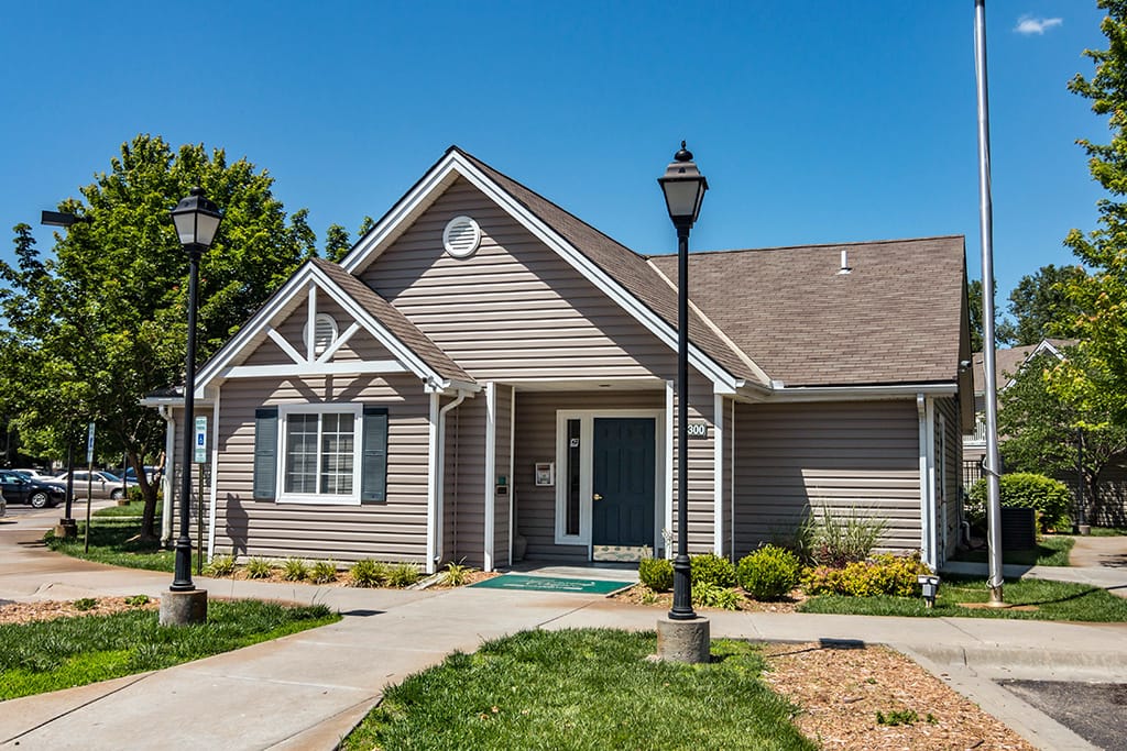 Photo of COUNTRY MEADOW RESIDENCES. Affordable housing located at 1300 E MARLATT AVE MANHATTAN, KS 66502