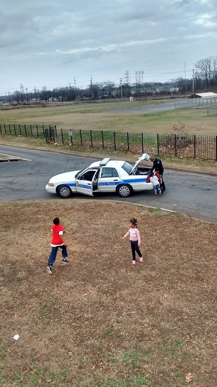 Photo of Hemlock Courts at 400 N Palm St North Little Rock, AR 72114