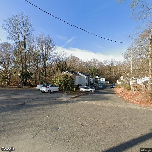 Photo of Saratoga Park Apartments. Affordable housing located at 1234-1242 Saratoga Dr Charlotte, NC 28208