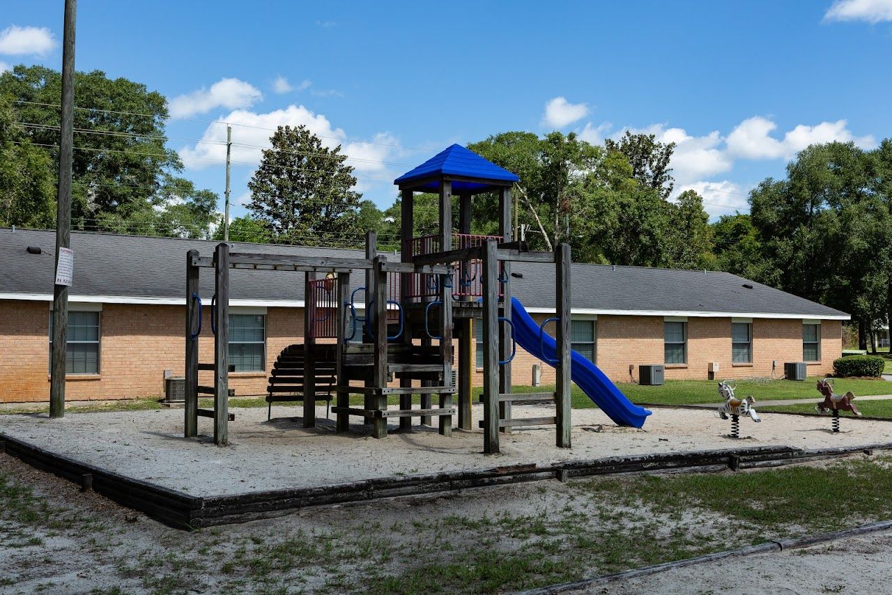 Photo of Quail Run Apartments at 315 S 19th St Defuniak Springs, FL 32435