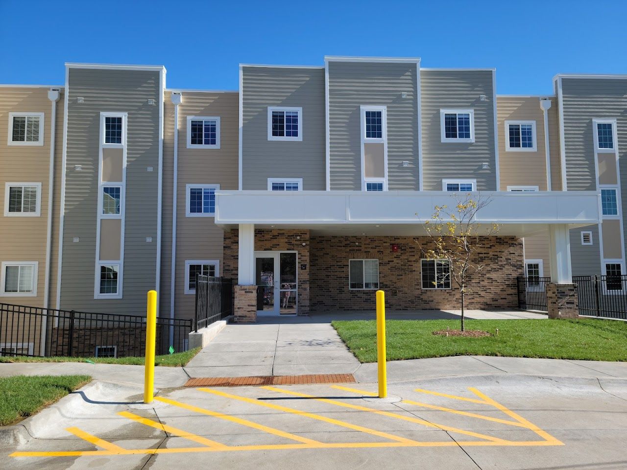 Photo of 1404 CASTELAR. Affordable housing located at 1404 CASTELAR ST OMAHA, NE 68108