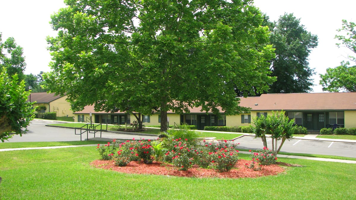 Photo of Mission Hills Apartments at 2425 E Mission Rd Tallahassee, FL 32304