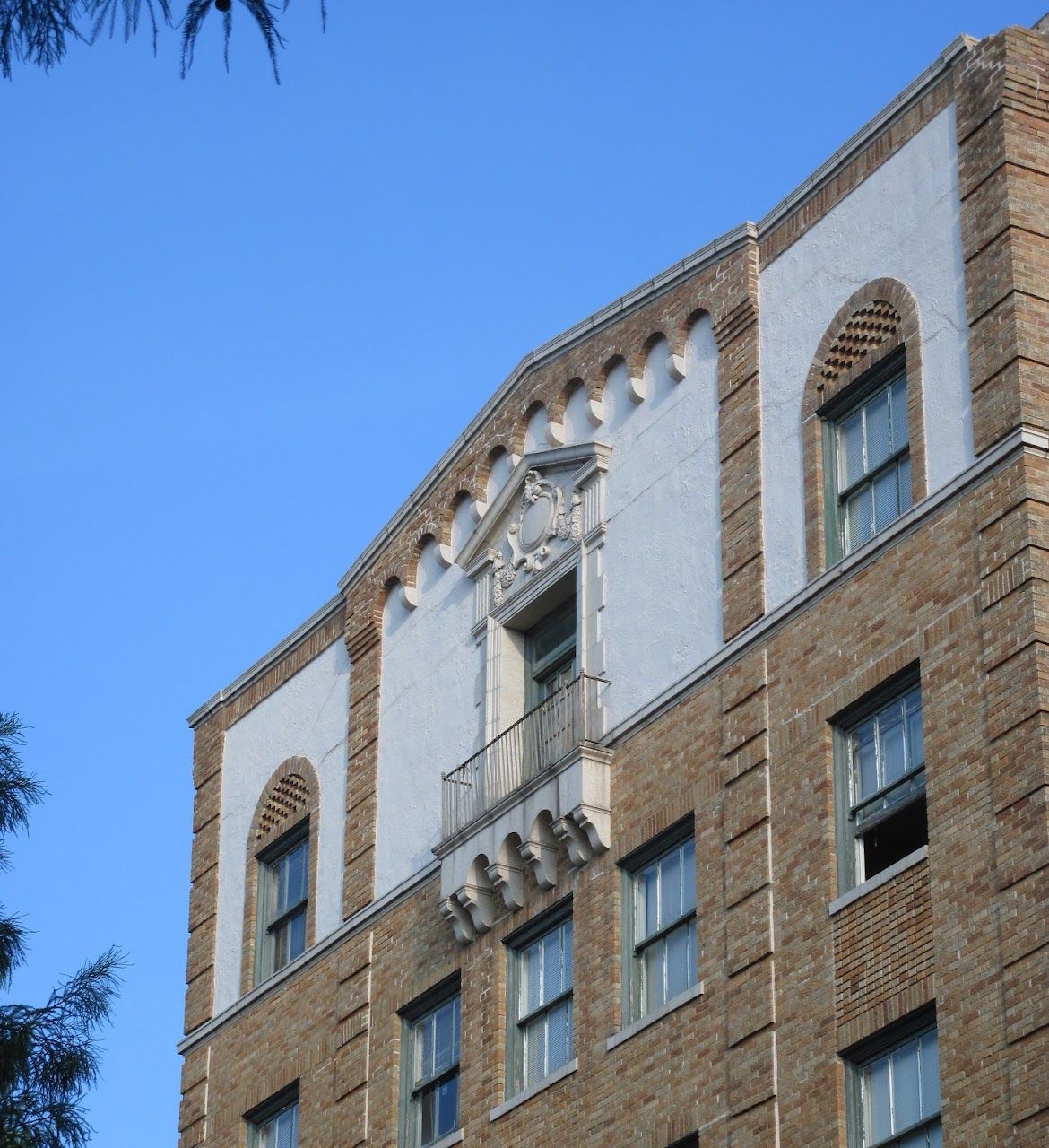 Photo of Evangeline Apartments at 302 Jefferson St Lafayette, LA 70501