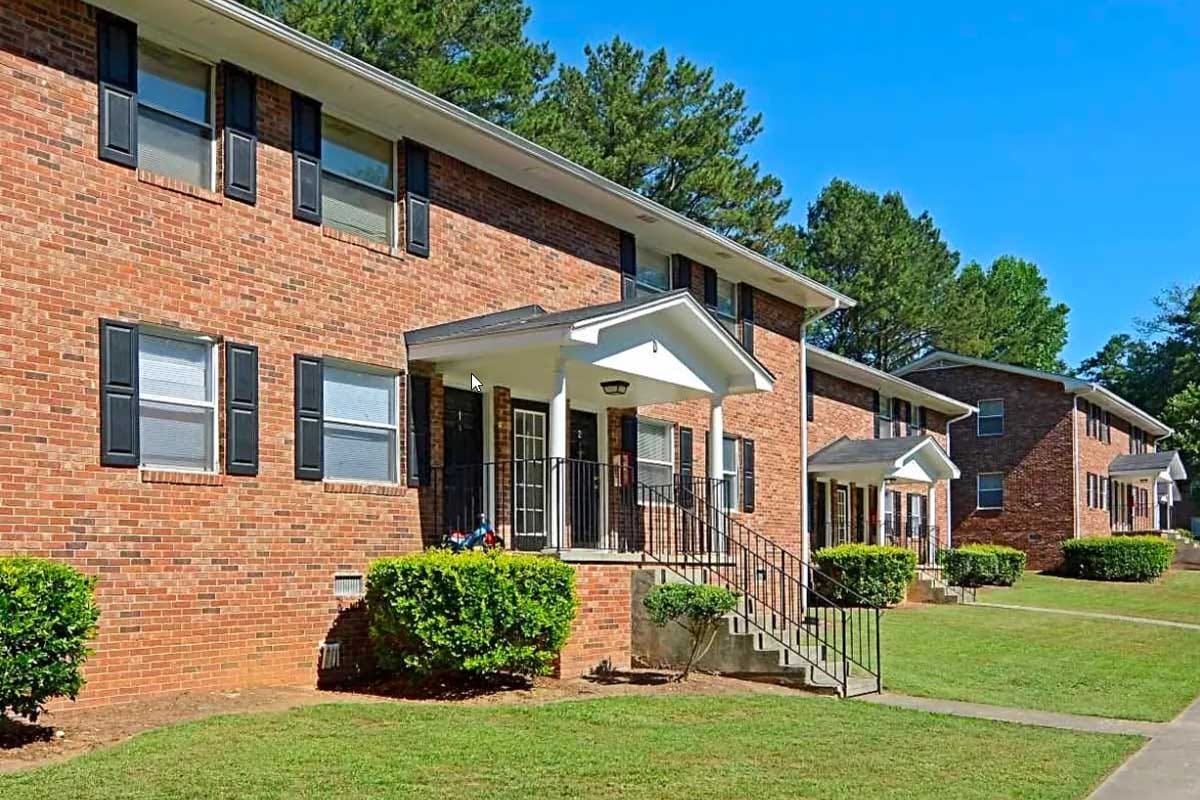 Photo of FULTON-ATL CAA/CASCADE APARTMENTS. Affordable housing located at 3820 OLD CASCADE RD SW ATLANTA, GA 30331