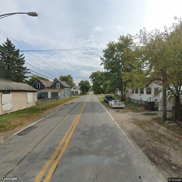 Photo of The Dering Family Apartments. Affordable housing located at 2300 S High St Columbus, OH 43207