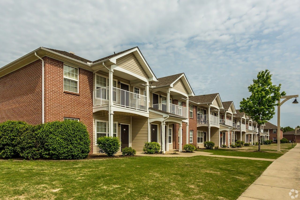 Photo of ASHLAND LAKES APTS PHASE I at 5587 BERRYMAN DR MEMPHIS, TN 38125