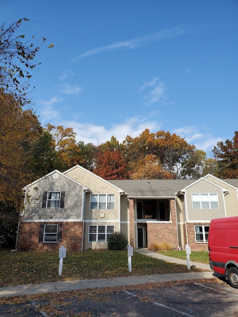 Photo of THE CROSSING AT AUBURN HILLS I. Affordable housing located at 601 SEVILLE BLVD PONTIAC, MI 48340