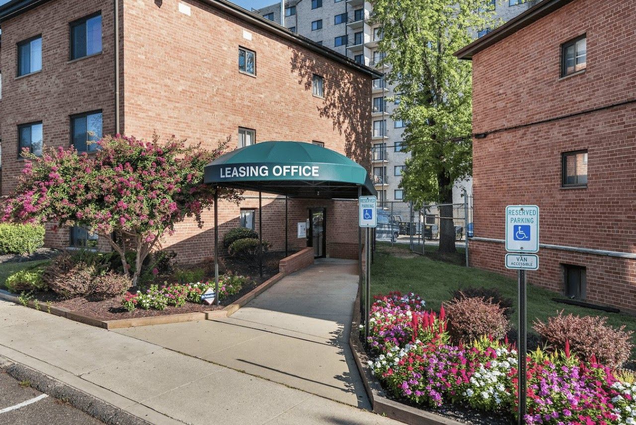 Photo of Parkway Apartments at 4403 23rd Pky Temple Hills, MD 20748