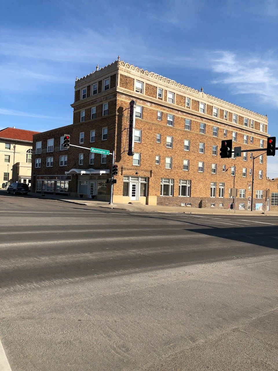 Photo of STRAND APTS at 716 CLAY ST CHILLICOTHE, MO 64601