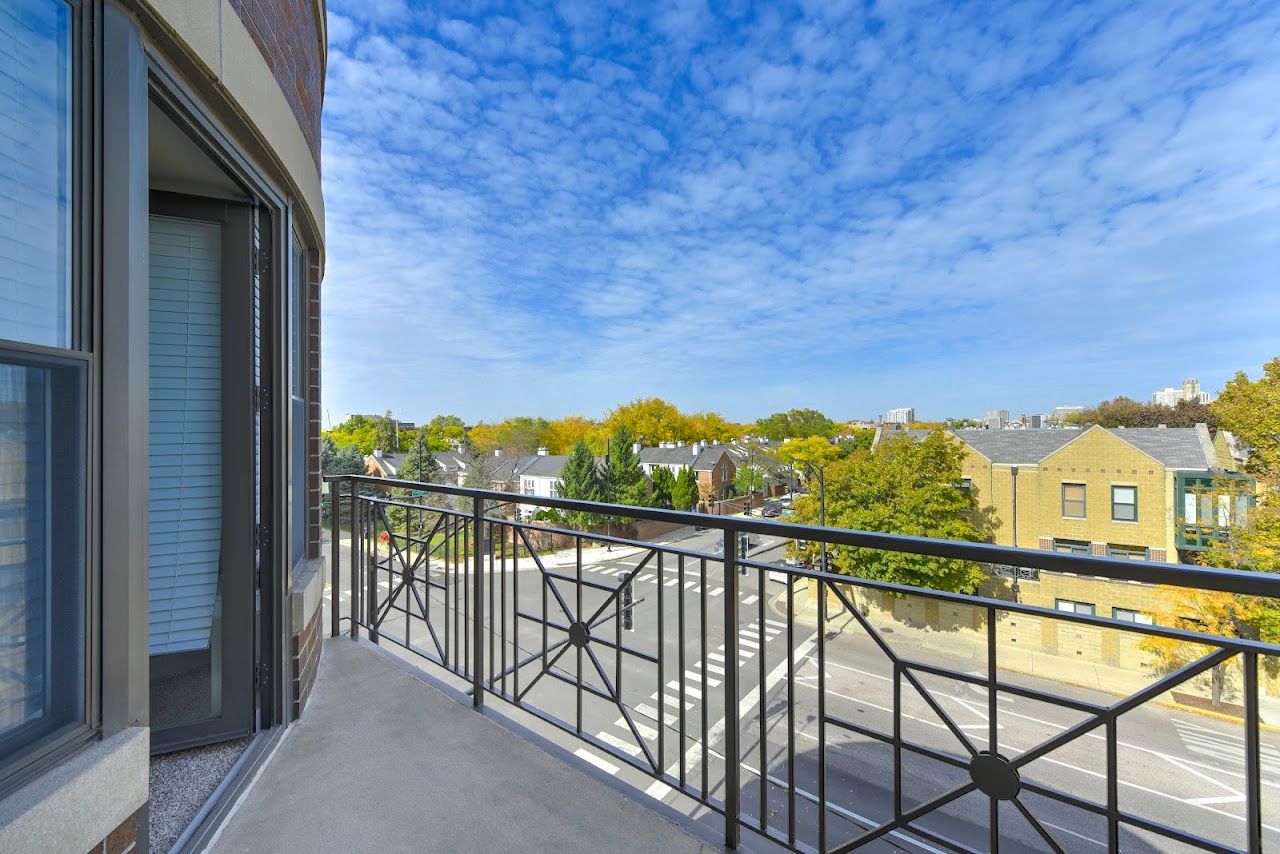 Photo of Affinity on North Ave at 551 W North Ave Chicago, IL 60610