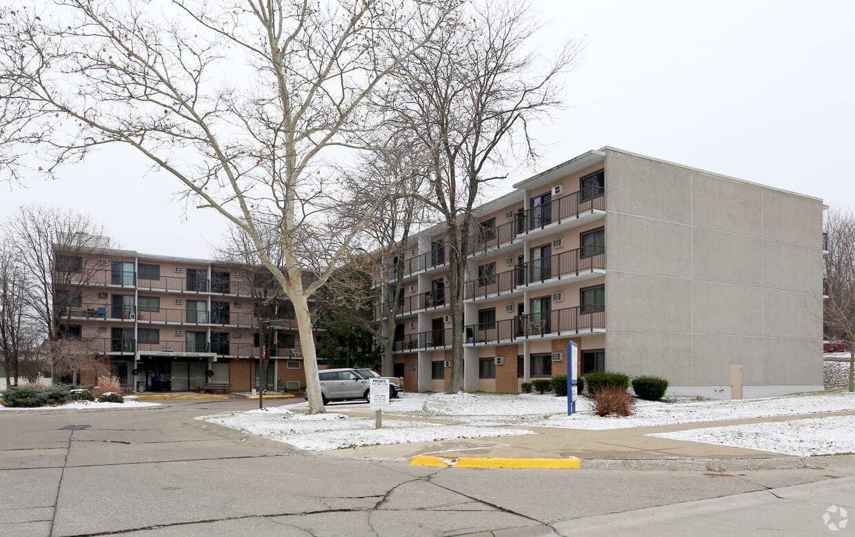 Photo of Medina Metropolitian Housing Authority. Affordable housing located at 860 WALTER Road MEDINA, OH 44256