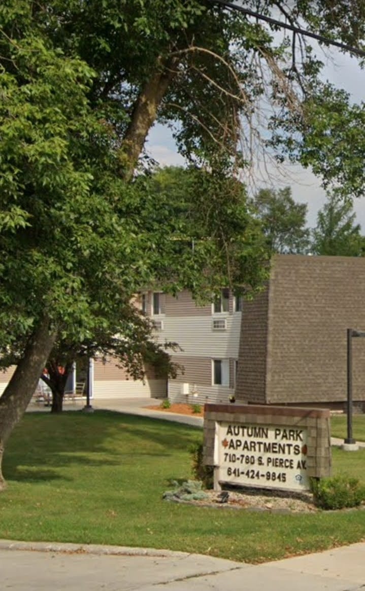 Photo of Autumn Park of Mason City at 710-780 S Pierce Ave Mason City, IA 50401