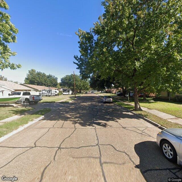 Photo of BENJAMIN GARDENS APTS. Affordable housing located at 500 W SIXTH ST IRVING, TX 75060