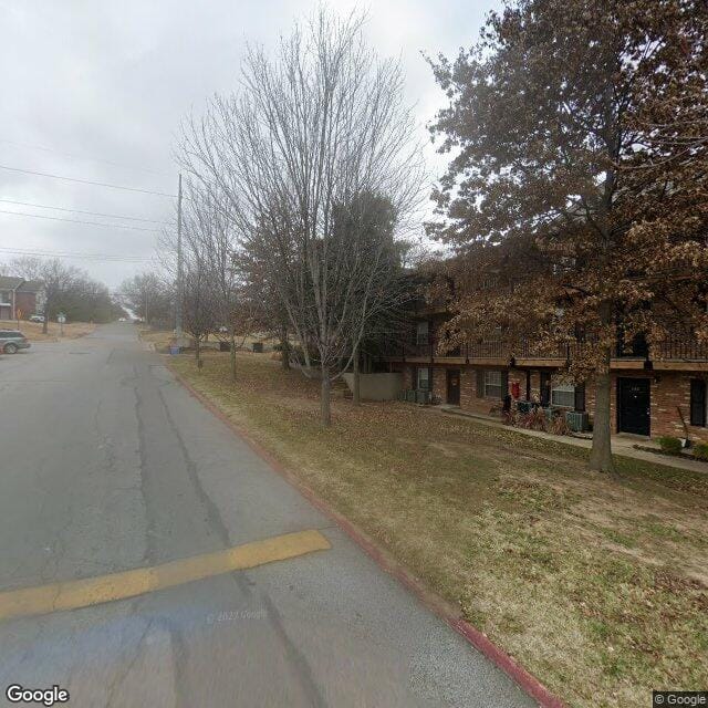 Photo of South Creekside Apartments at 900 N Leverett Ave Fayetteville, AR 72701