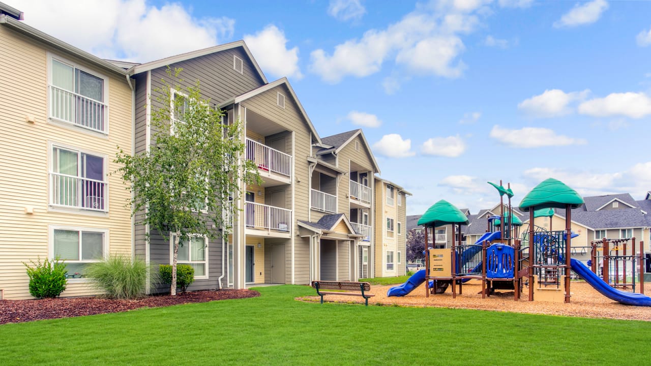 Photo of Seasons at Lea Hill. Affordable housing located at 12722 SE 312th St Auburn, WA 98092