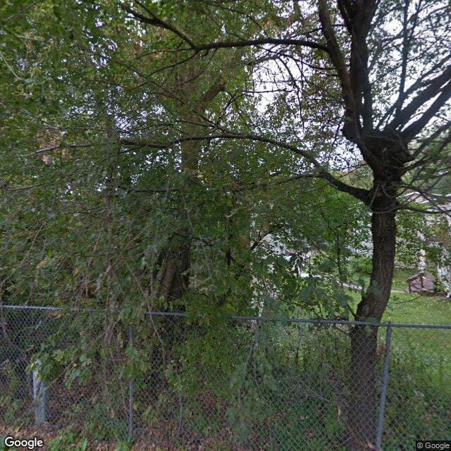 Photo of Etna Woods. Affordable housing located at 1216-1254 Clarence St Saint Paul, MN 55106