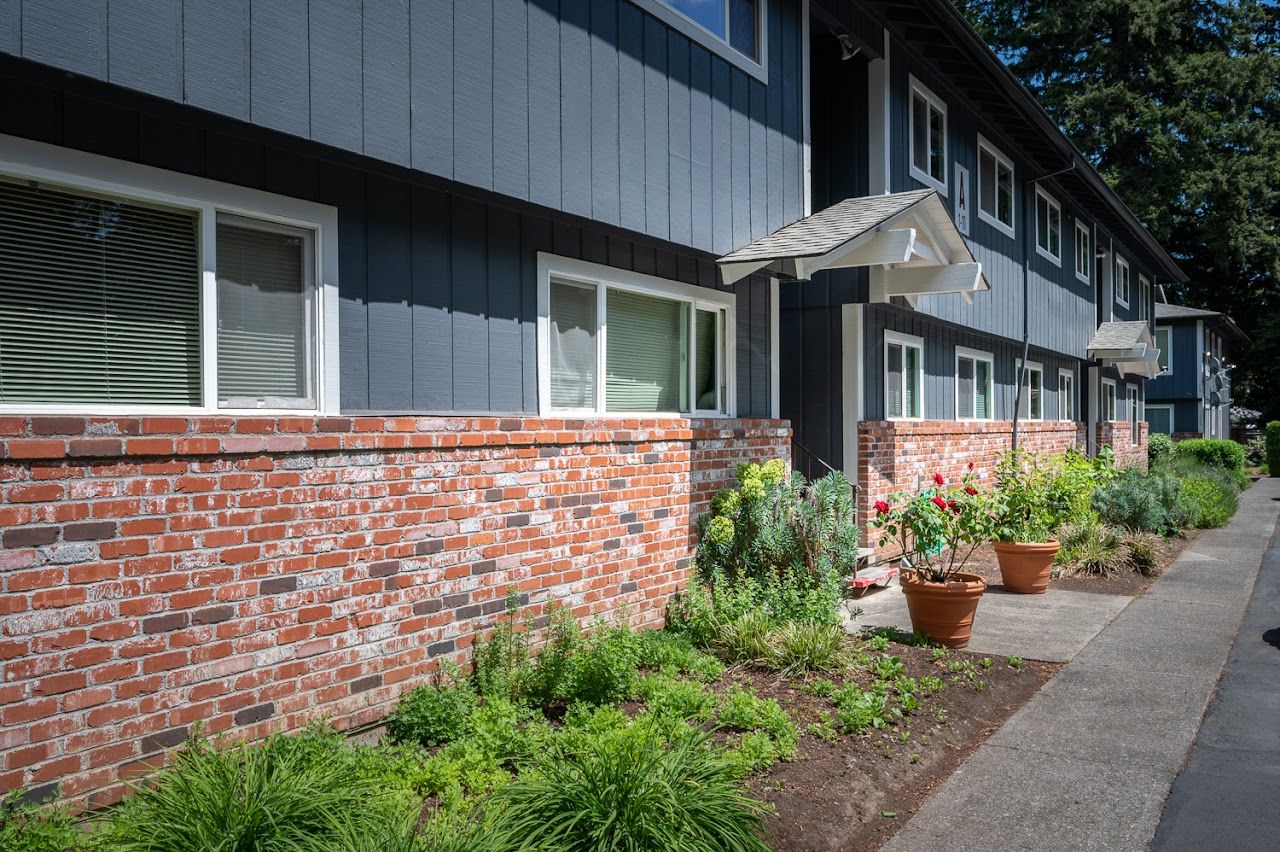 Photo of The Jade Apartments. Affordable housing located at 2905 SE 89th Ave Portland, OR 97266