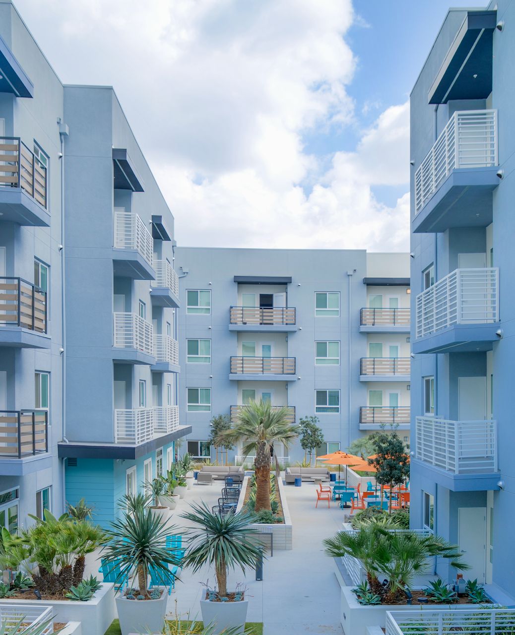 Photo of FLORENCE APARTMENTS. Affordable housing located at 1600 E. FLORENCE AVENUE LOS ANGELES, CA 90001