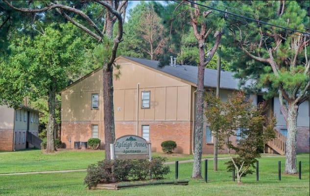 Photo of RALEIGH ANNEX APTS at 730 RALEIGH DR NE MAGEE, MS 39111