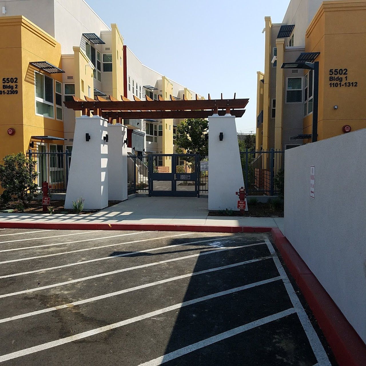 Photo of THE SALVATION ARMY BELL OASIS APARTMENTS. Affordable housing located at 5502 K STREET BELL, CA 90201