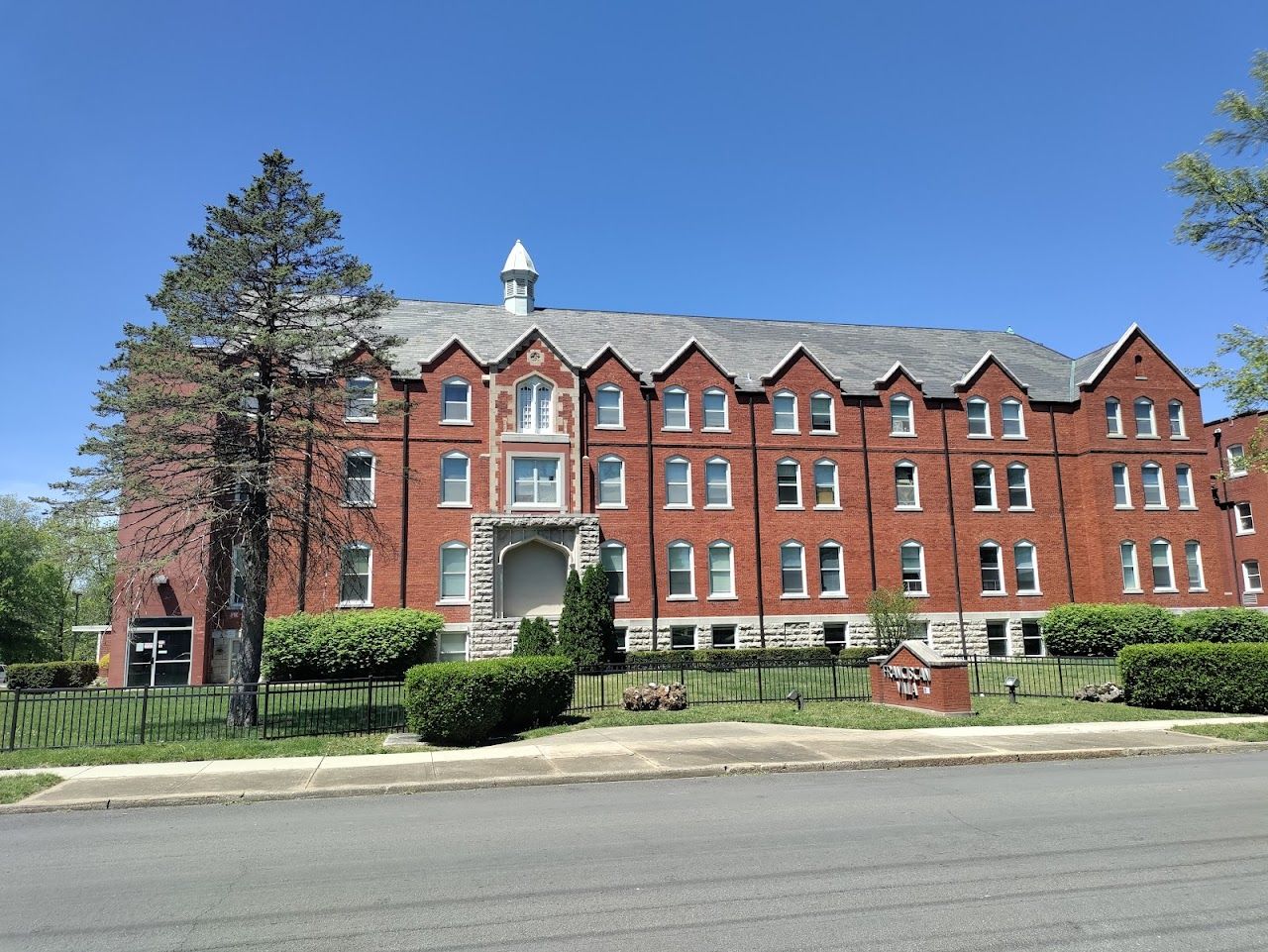 Photo of FRANCISCAN VILLAS. Affordable housing located at 620 W SCOTT ST SPRINGFIELD, MO 65802