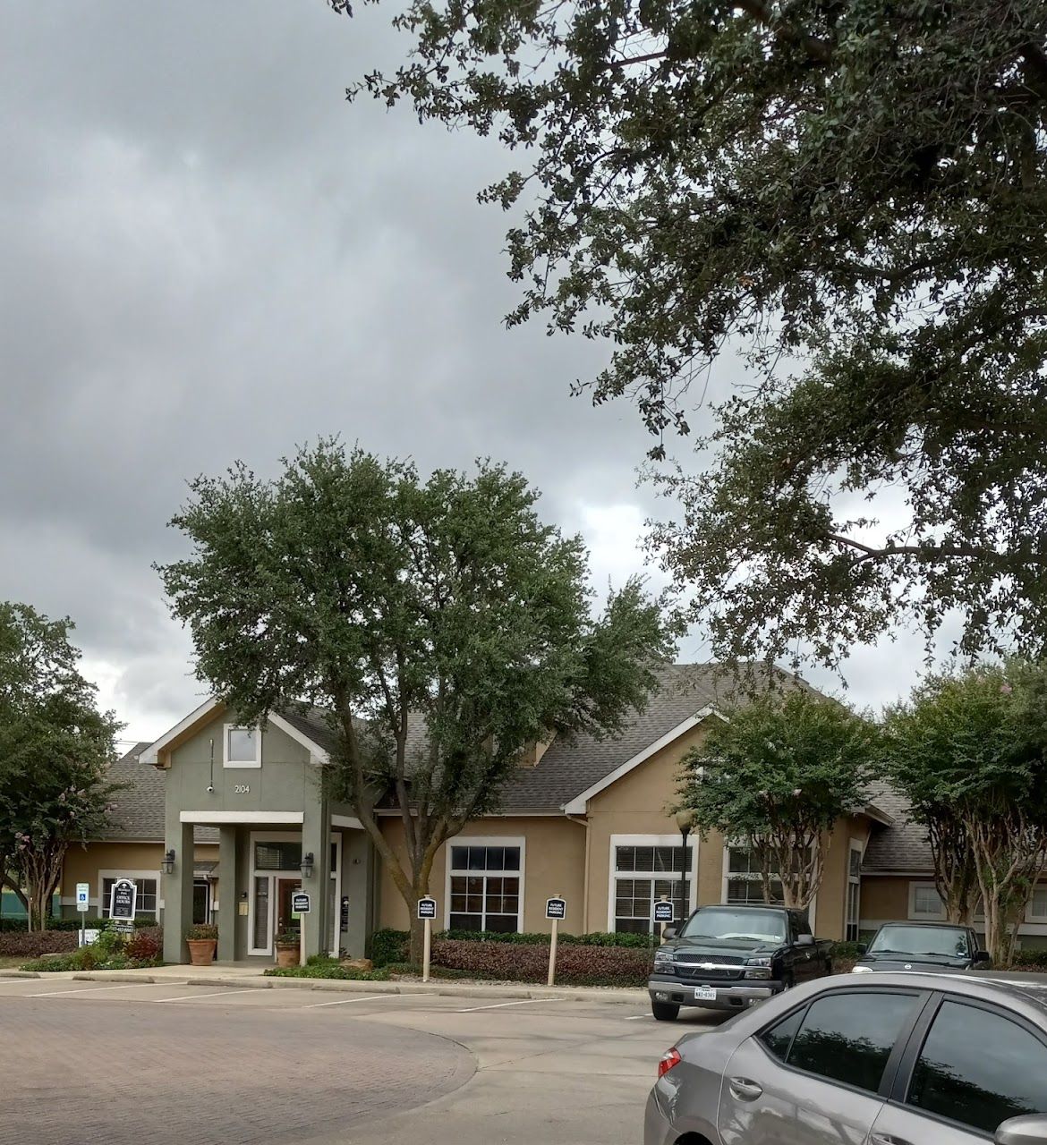 Photo of Mayfield Park Apartments at 2104 Worth St Arlington, TX 76014