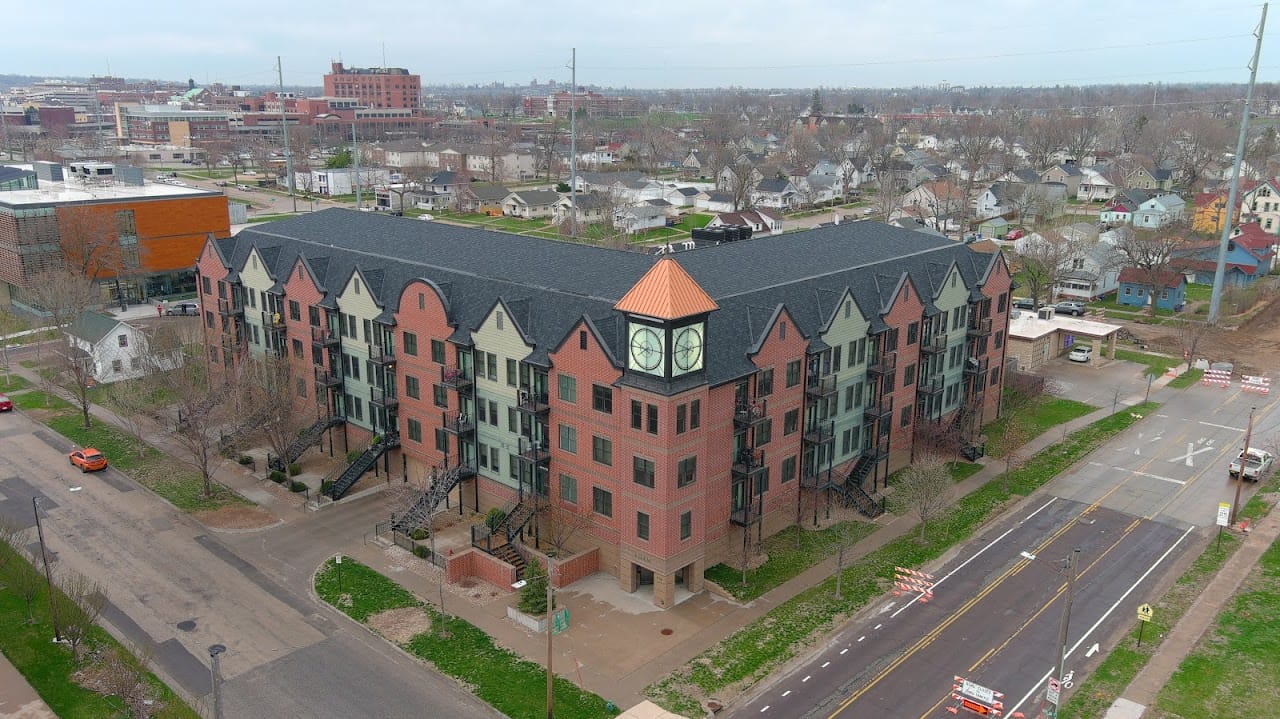 Photo of OAK HILL JACKSON BRICKSTONE. Affordable housing located at 951 SIXTH ST SE CEDAR RAPIDS, IA 52401