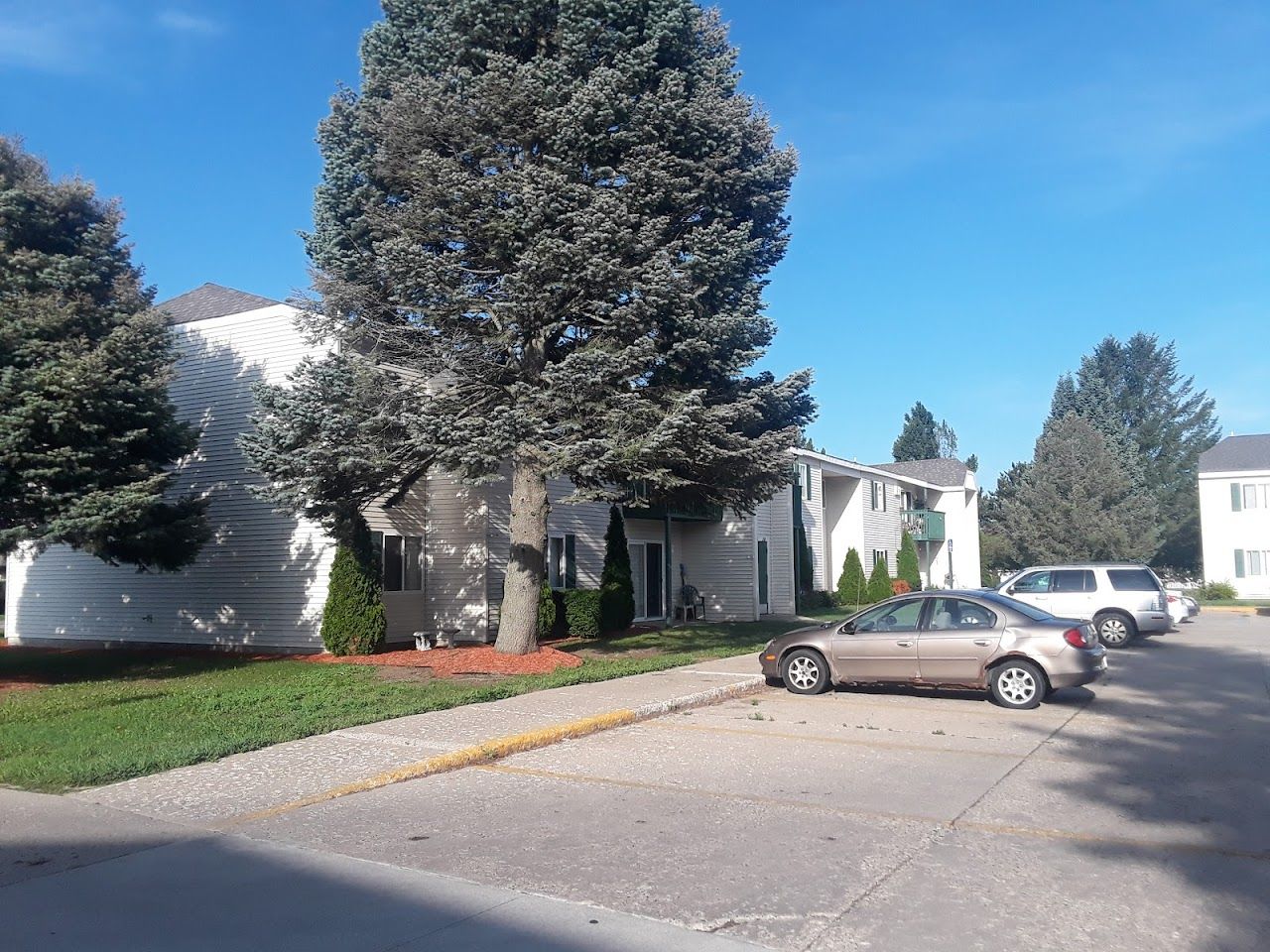 Photo of ASPEN I APTS. Affordable housing located at 300 W N ST GAYLORD, MI 49735