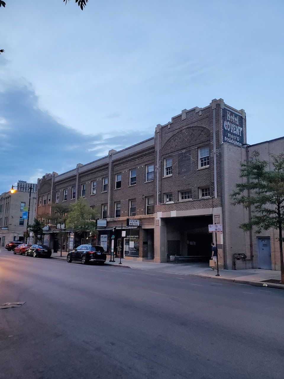 Photo of The Covent Apartments at 2653 N Clark St Chicago, IL 60614
