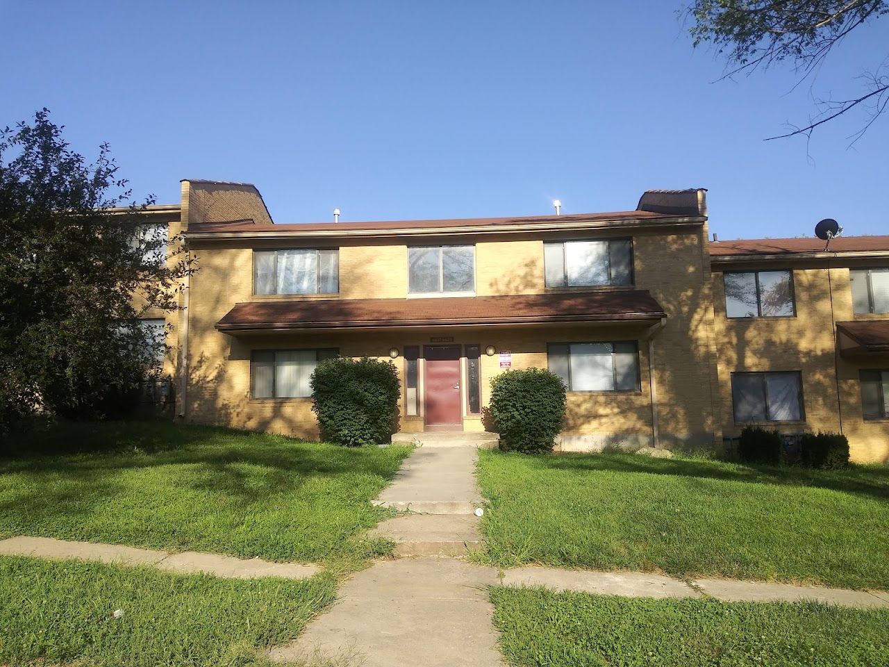 Photo of PARK GATE APTS at 6609 ASKEW AVE KANSAS CITY, MO 64132