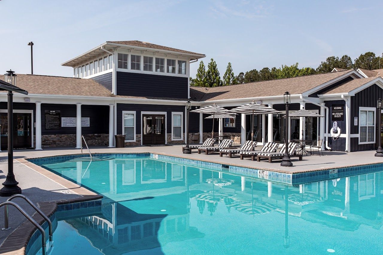 Photo of River Pointe at 939 Wheaton St Savannah, GA 31401