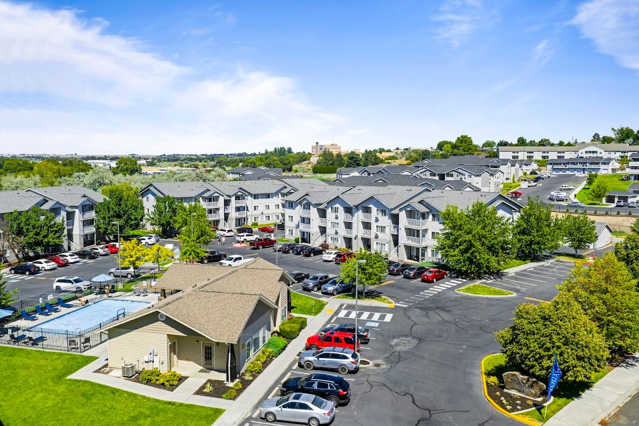 Photo of Heron Creek Apartments at 222 E 9th Ave Moses Lake, WA 98837