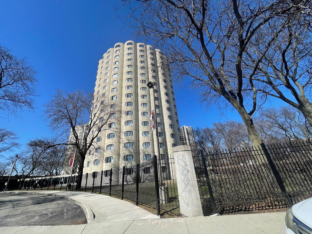 Photo of HILLIARD HOMES II. Affordable housing located at 30 W CERMAK RD CHICAGO, IL 60616