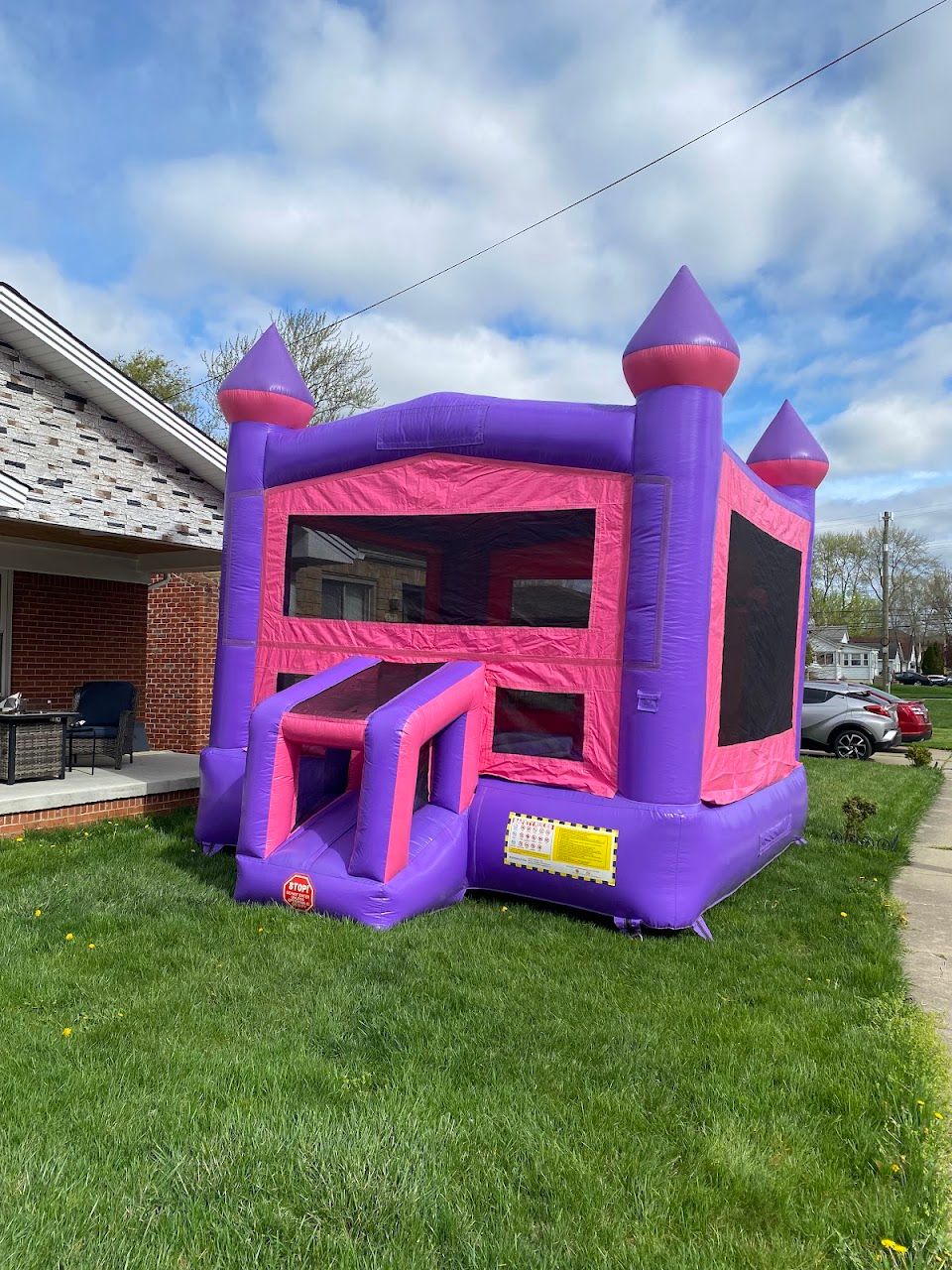 Photo of Greenview Apartments at 15097-15101 Greenfield Rd Detroit, MI 48227