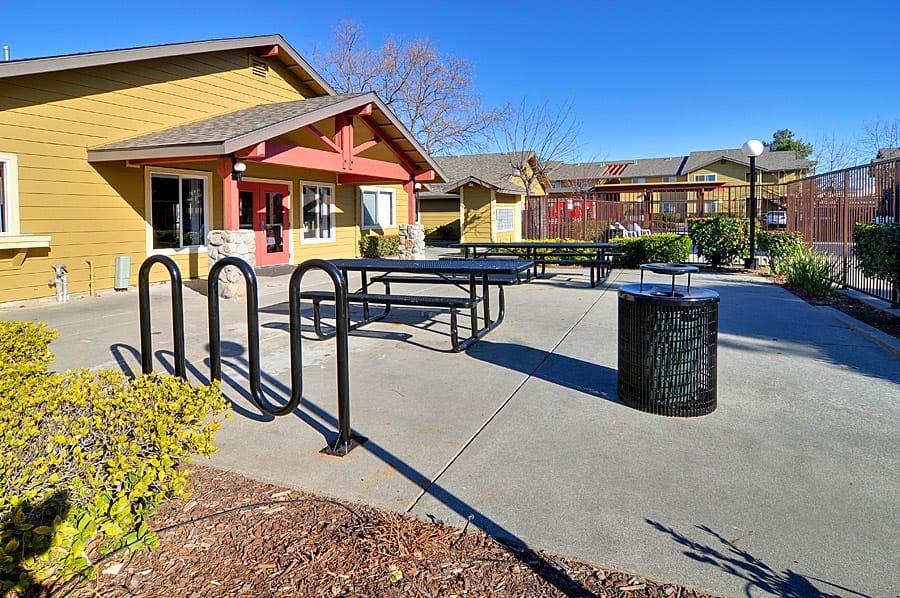 Photo of Boulder Creek Apartments at 675 Mitchell Ave Oroville, CA 95965
