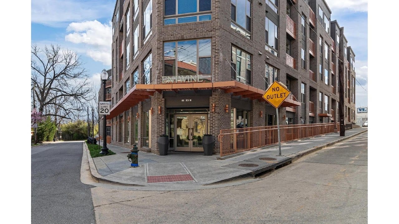 Photo of ENTWINE II (AKA 218 VINE STREET) at 218 VINE STREET, NW WASHINGTON, DC 20012