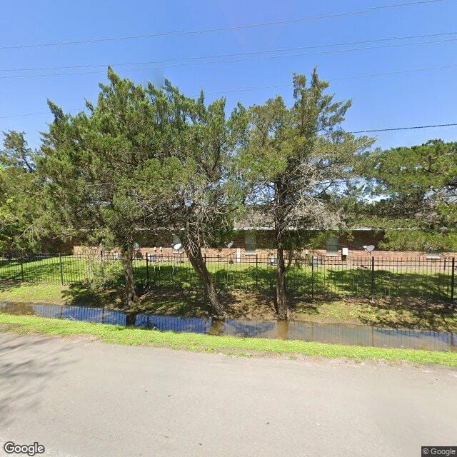 Photo of GOLDEN MANOR APTS. Affordable housing located at 800 AVE H BAY CITY, TX 77414
