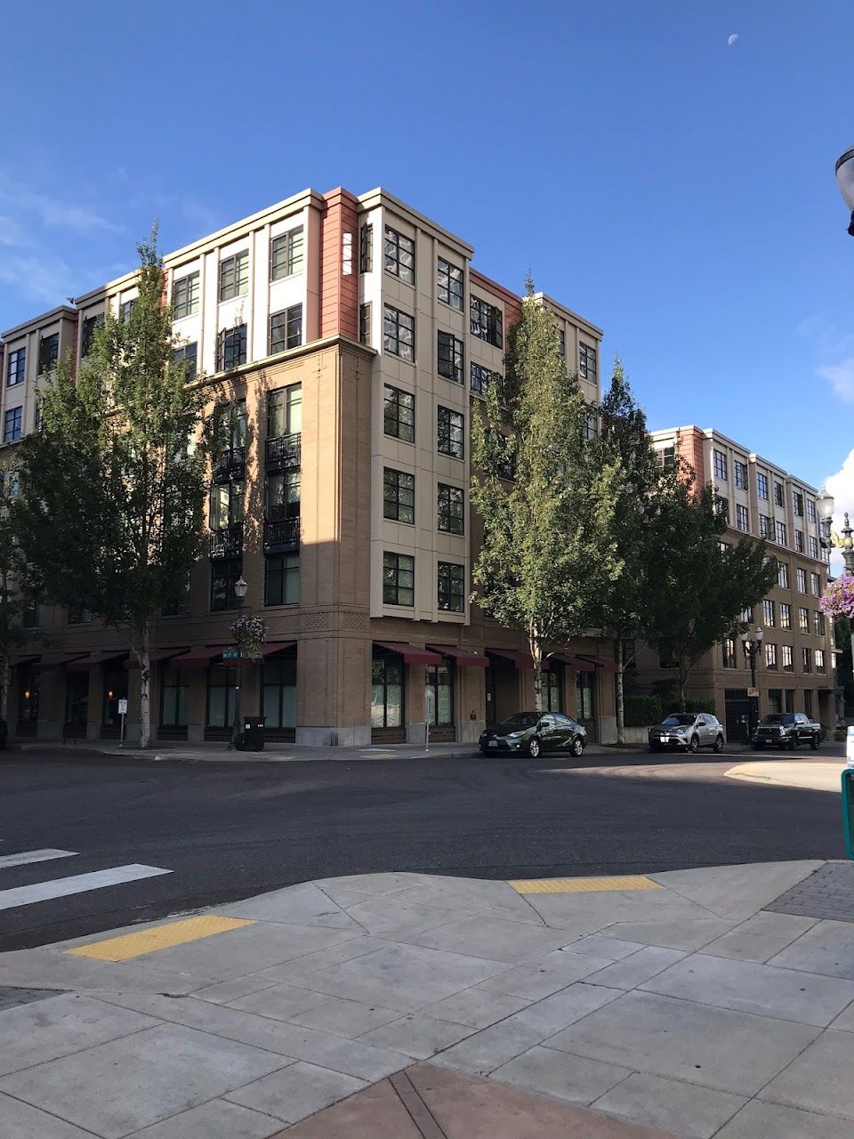 Photo of SITKA APTS. Affordable housing located at 1115 NW NORTHRUP ST PORTLAND, OR 97209