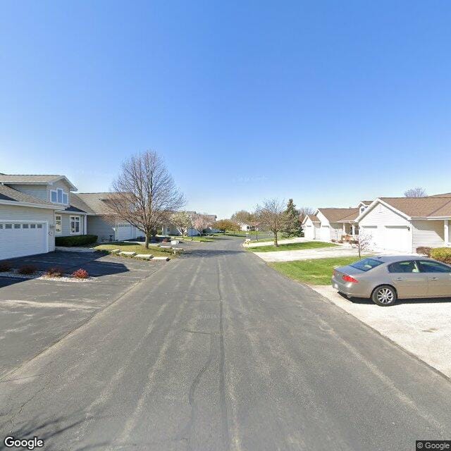 Photo of SOUTHLAKE SENIOR COTTAGES at 270 SOUTHLAKE CIR FOND DU LAC, WI 54935
