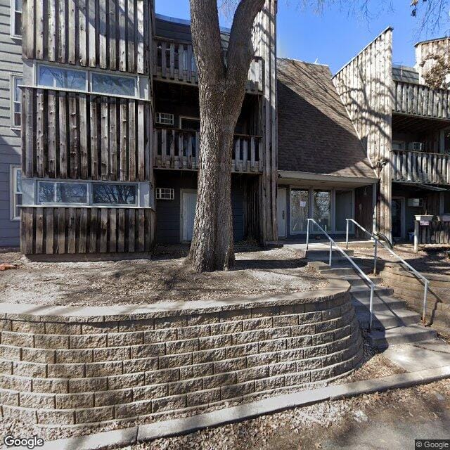 Photo of Bass Lake Crossing. Affordable housing located at 5601 Quebec Ave N New Hope, MN 55428