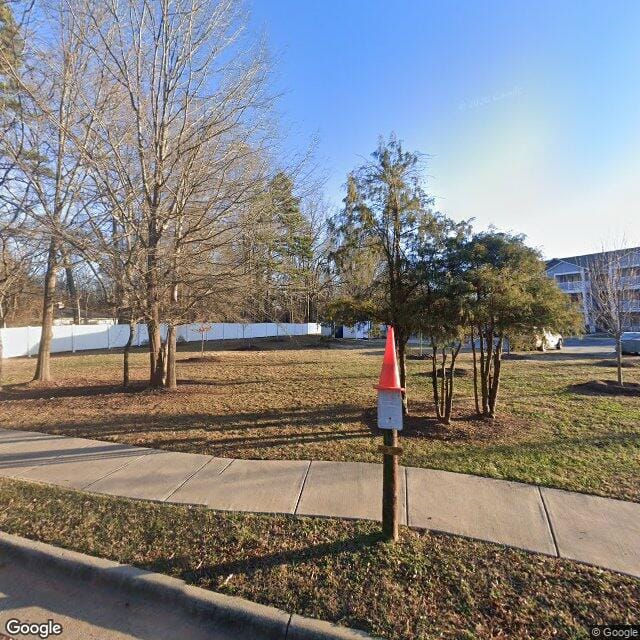 Photo of REDHILL POINTE. Affordable housing located at 2931 W VANDALIA RD GREENSBORO, NC 27407
