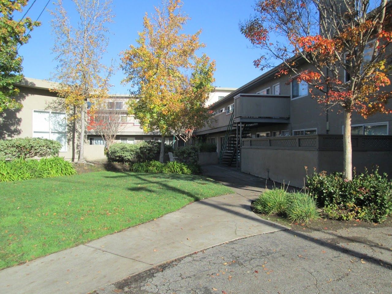 Photo of SOMMERHILL TOWNHOMES. Affordable housing located at 30 NOVATO ST SAN RAFAEL, CA 94901