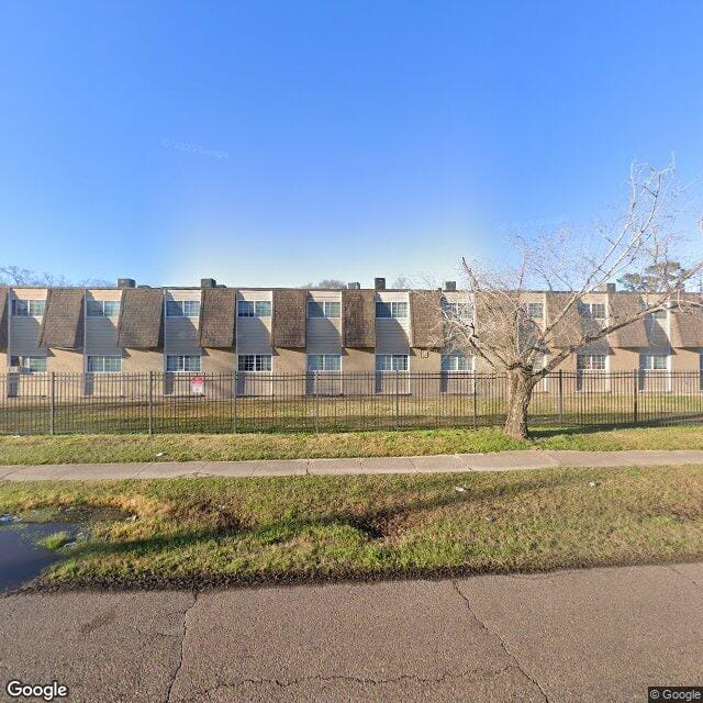 Photo of SPANISH ARMS APARTMENTS. Affordable housing located at 4343 DENHAM ST BATON ROUGE, LA 70805