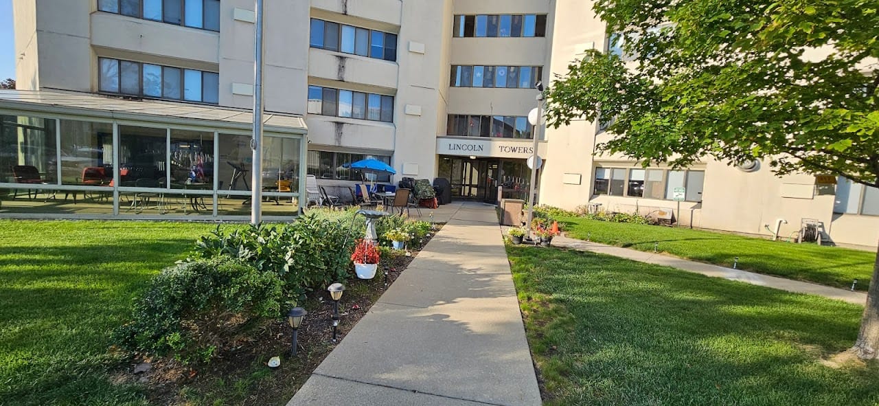 Photo of LINCOLN TOWERS & BLOOMINGTON. Affordable housing located at 202 S ROOSEVELT AVE BLOOMINGTON, IL 61701