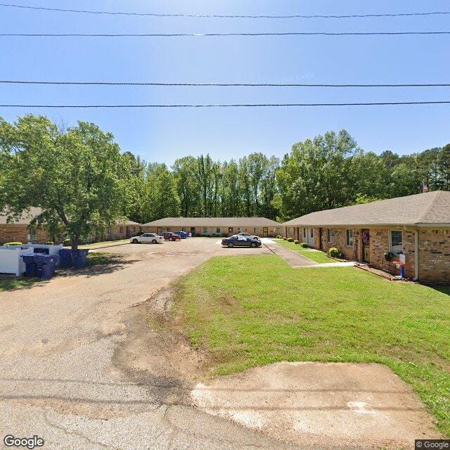 Photo of PONTOTOC SENIOR APARTMENTS at 264 LAKESHORE DRIVE PONTOTOC, MS 38863