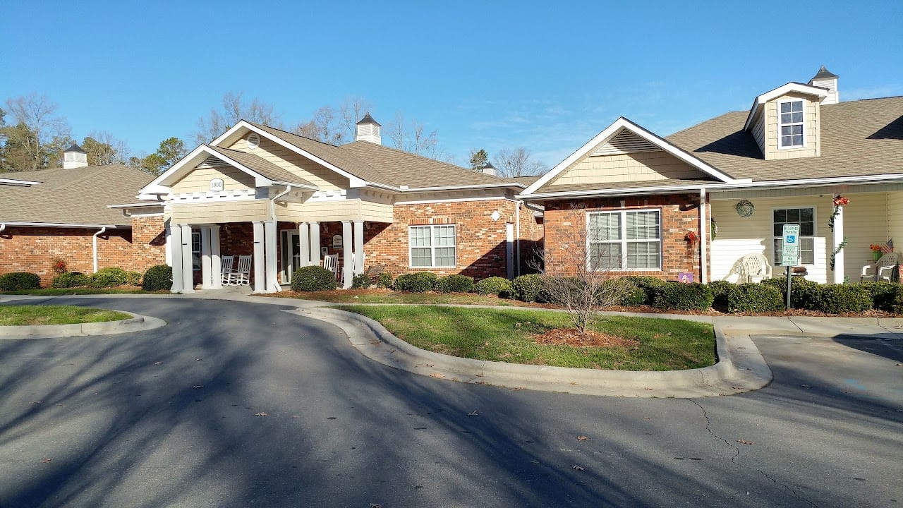 Photo of SHERWOOD PLACE. Affordable housing located at 1000 SHERWOOD AVE ASHEBORO, NC 27205