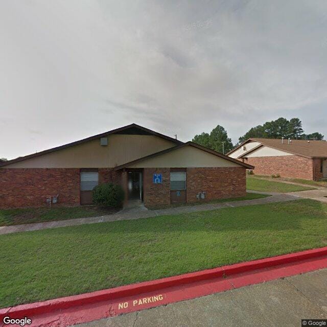 Photo of TIMBERLAWN APARTMENTS. Affordable housing located at 2983 SOUTH GREEN STREET TUPELO, MS 38801