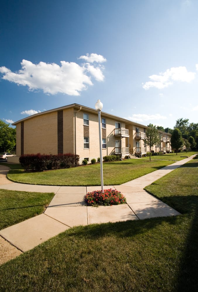 Photo of Lackland Plaza Apartments at 8430 Plazarock Ct Saint Louis, MO 63114